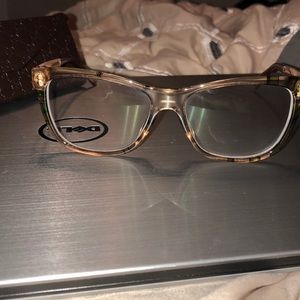 Gucci eye wear